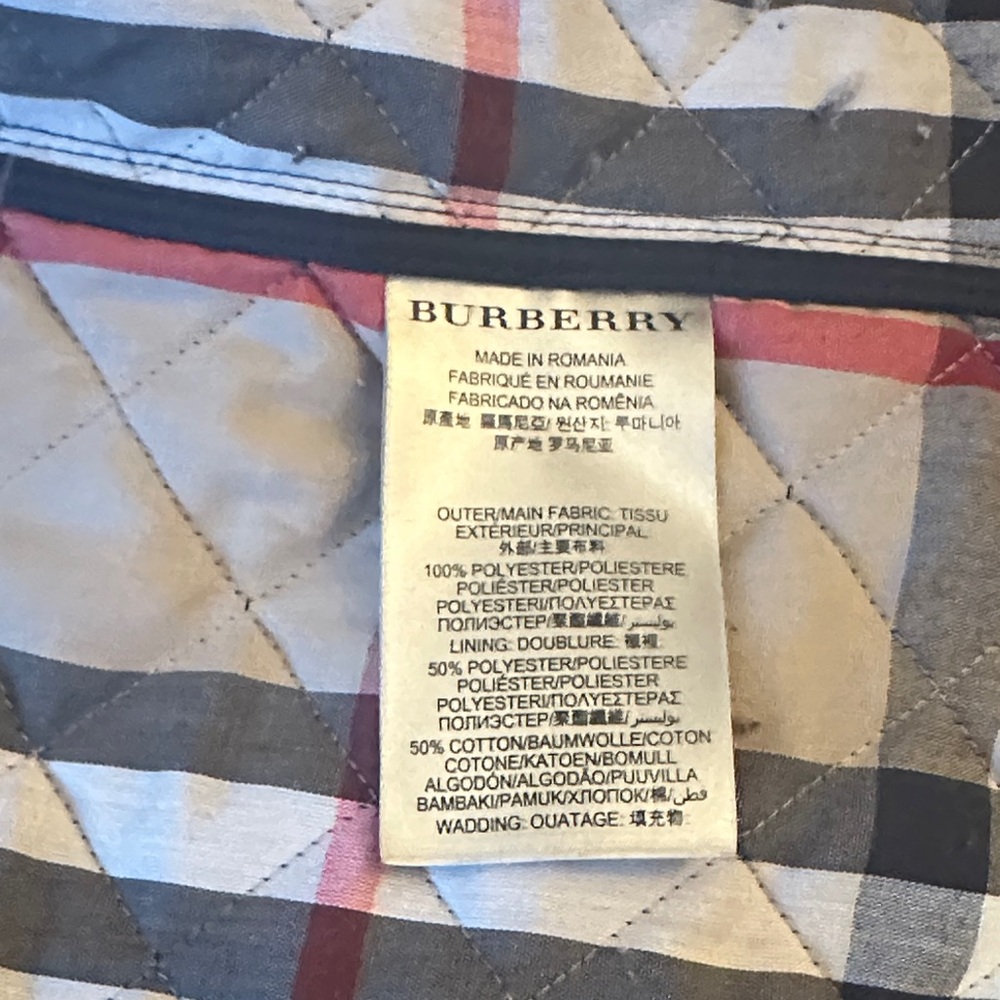 Burberry Quilted Navy Women’a Jacket - Authentic - Picture 4 of 5